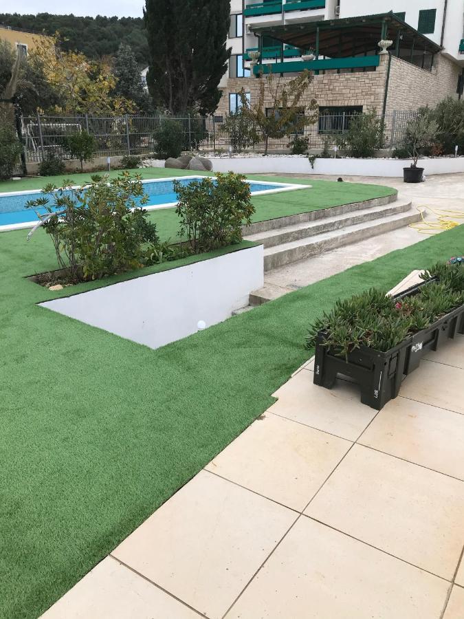 Villa Unique Sur La Plage Pour Des Vacances Inoubliables En Famille Ou Entre Amis Pour 10 Personnes Slatine Luaran gambar