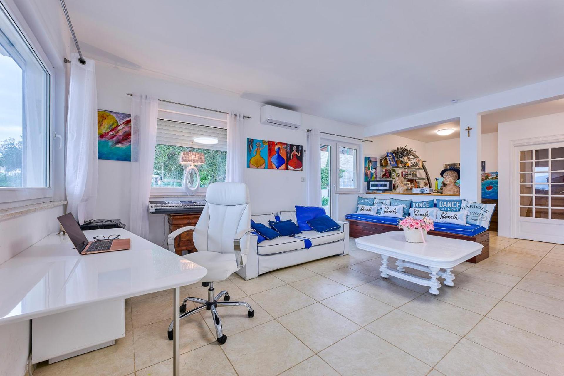 Villa Unique Sur La Plage Pour Des Vacances Inoubliables En Famille Ou Entre Amis Pour 10 Personnes Slatine Luaran gambar